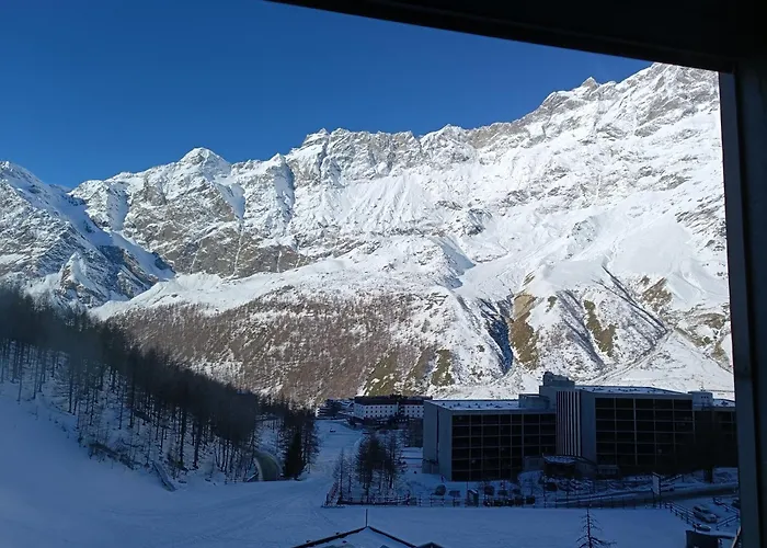 Deer Lodge Mountain View Apartment With Ski-In Access