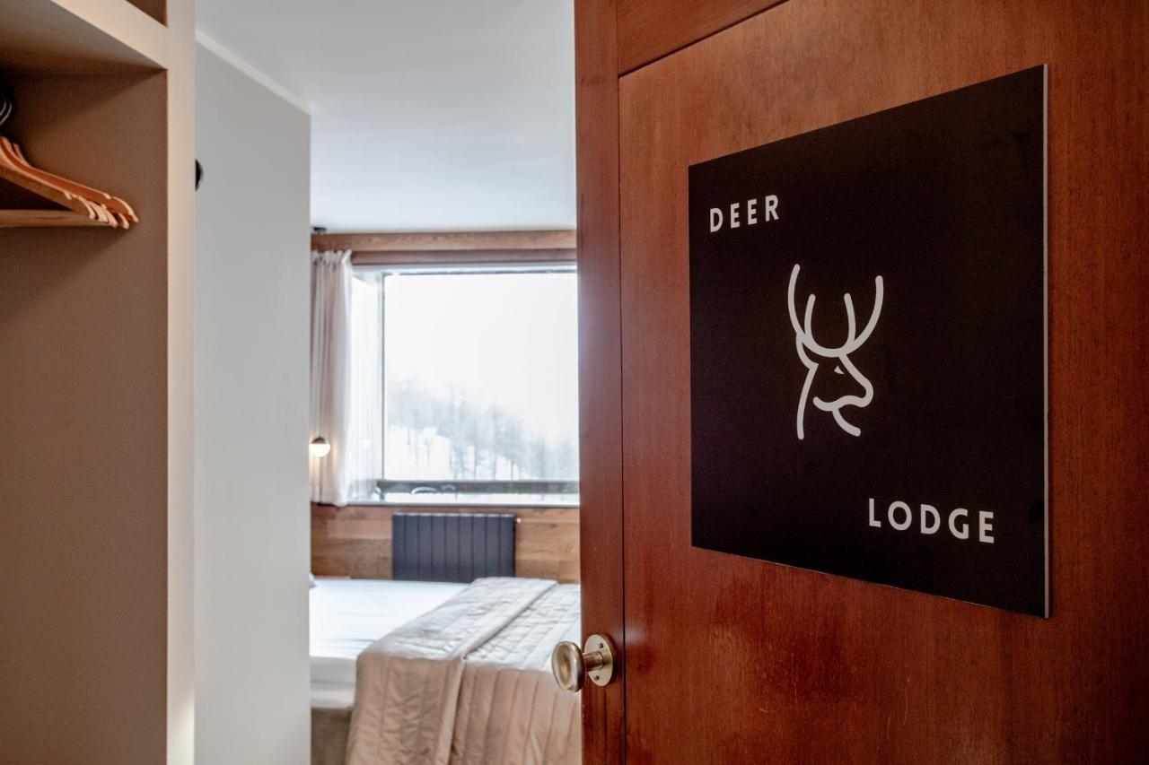 Apartment Deer *